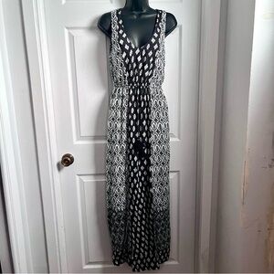 Lucky Brand Dress Maxi Small Women Sleeveless v neck black White summer boho